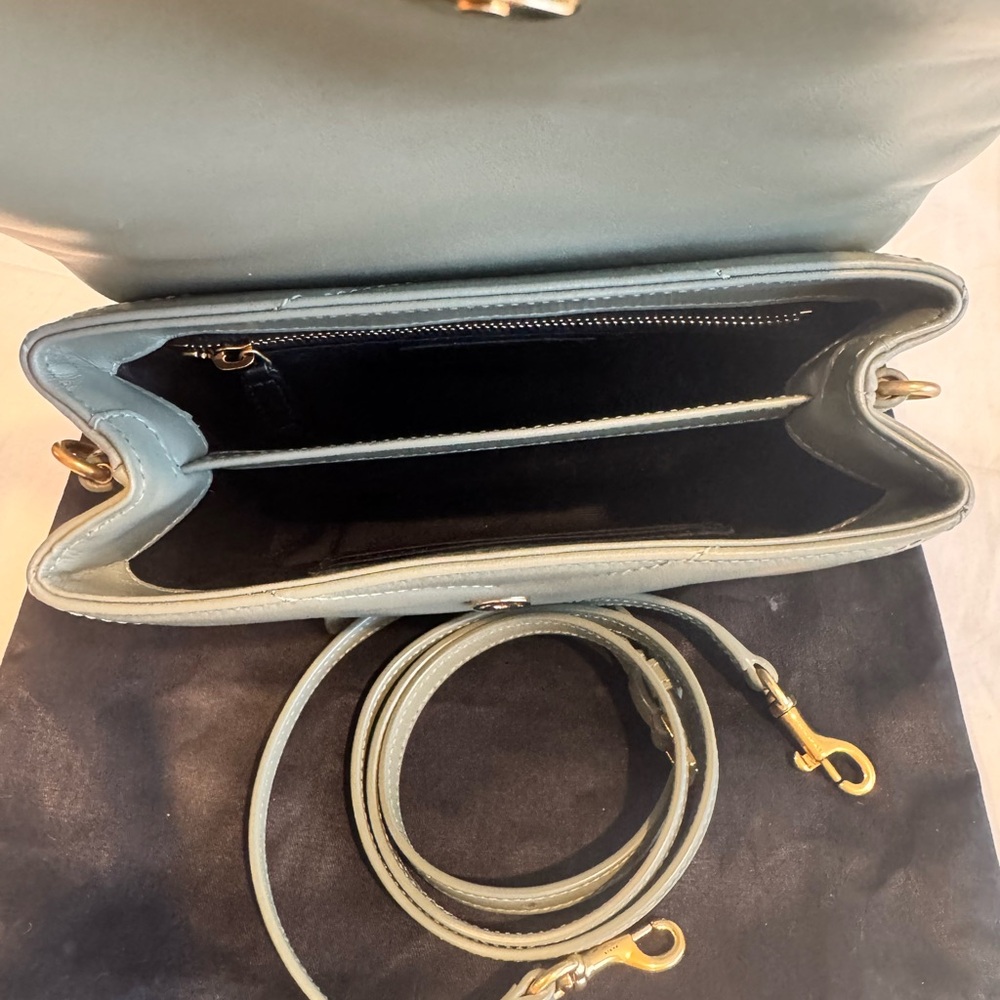 Yves Saint Laurent Green Quilted Leather Bag - Picture 3 of 10